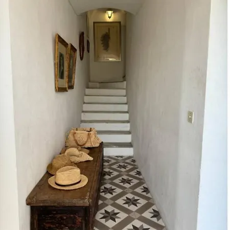 Prázdninový dům Maison De Village Atypique A Cappella